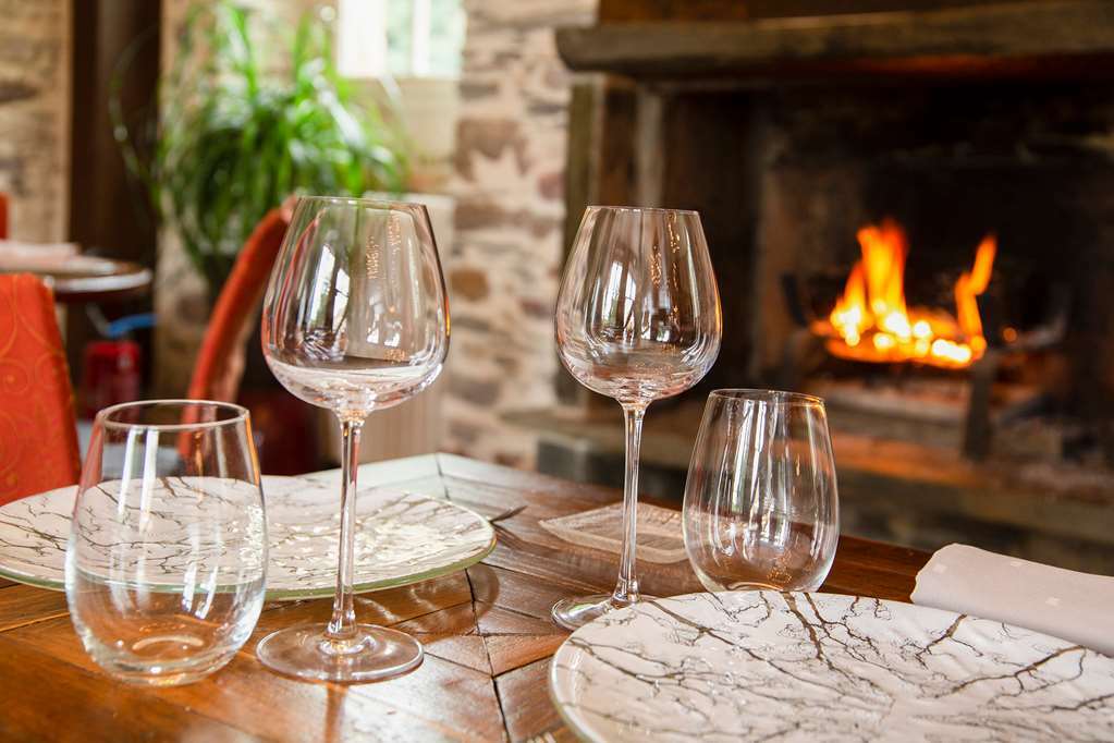 Abbaretz Le Manoir De La Jahotiere酒店 餐厅 照片